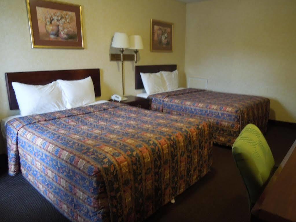 Budget Inn Falls Church Exteriör bild