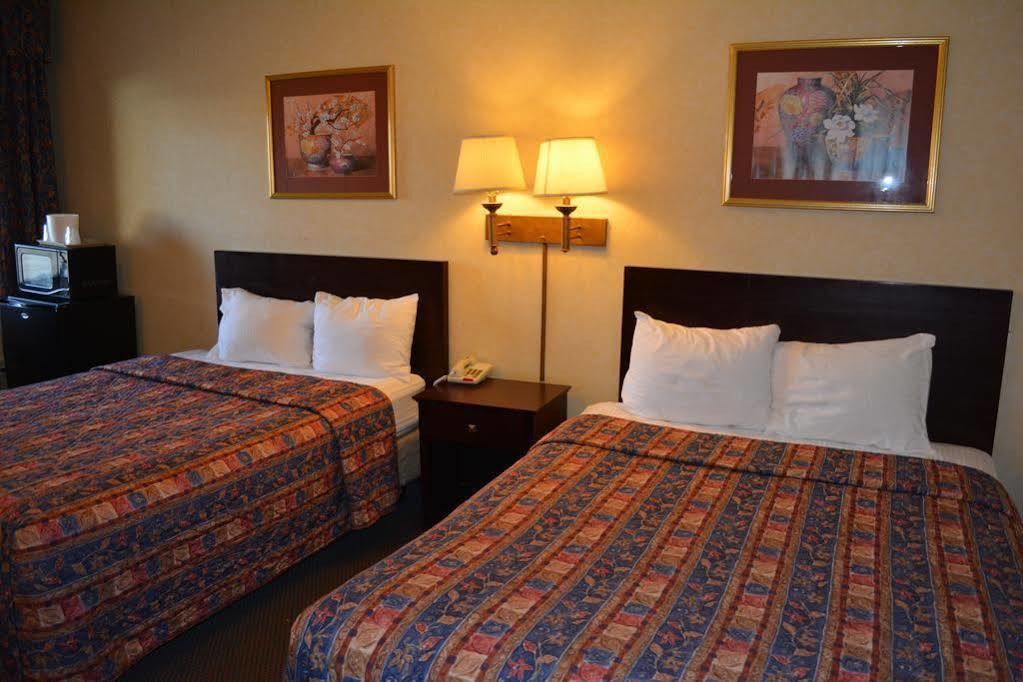 Budget Inn Falls Church Exteriör bild